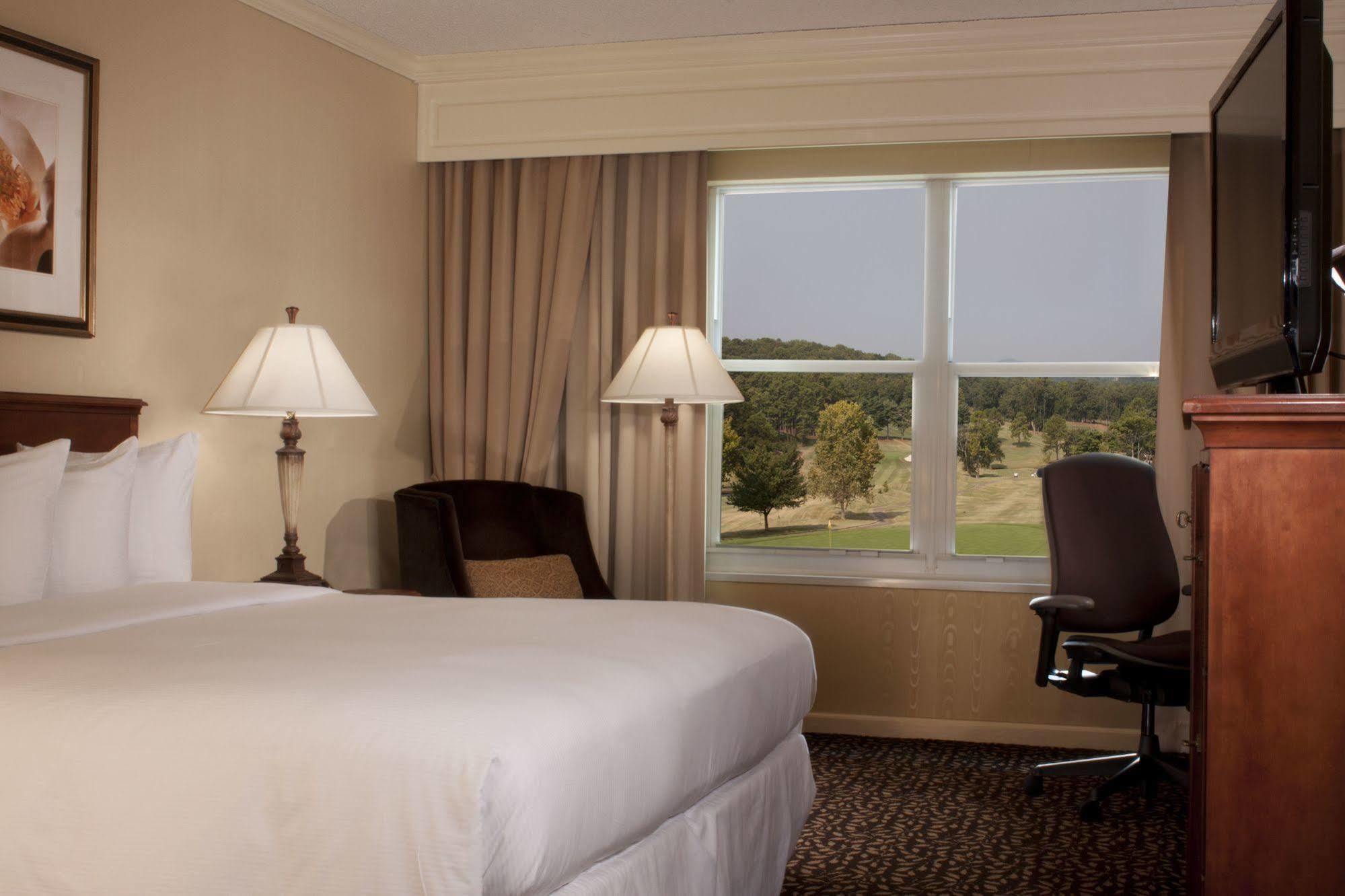 Hilton Atlanta/Marietta Hotel & Conference Center Стая снимка
